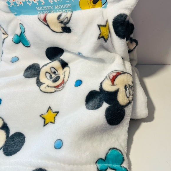 Disney Baby Soft & Cuddly Mickey Mouse Faces Stars White Baby Blanket 30" x 40" - Picture 5 of 12